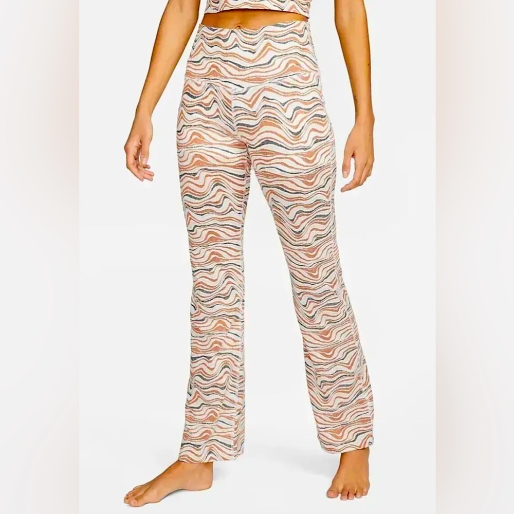 NIKE Yoga Luxe Fit & Flare Full Length Tight Fit Pants Size 1X NWT WAVES STRIPES